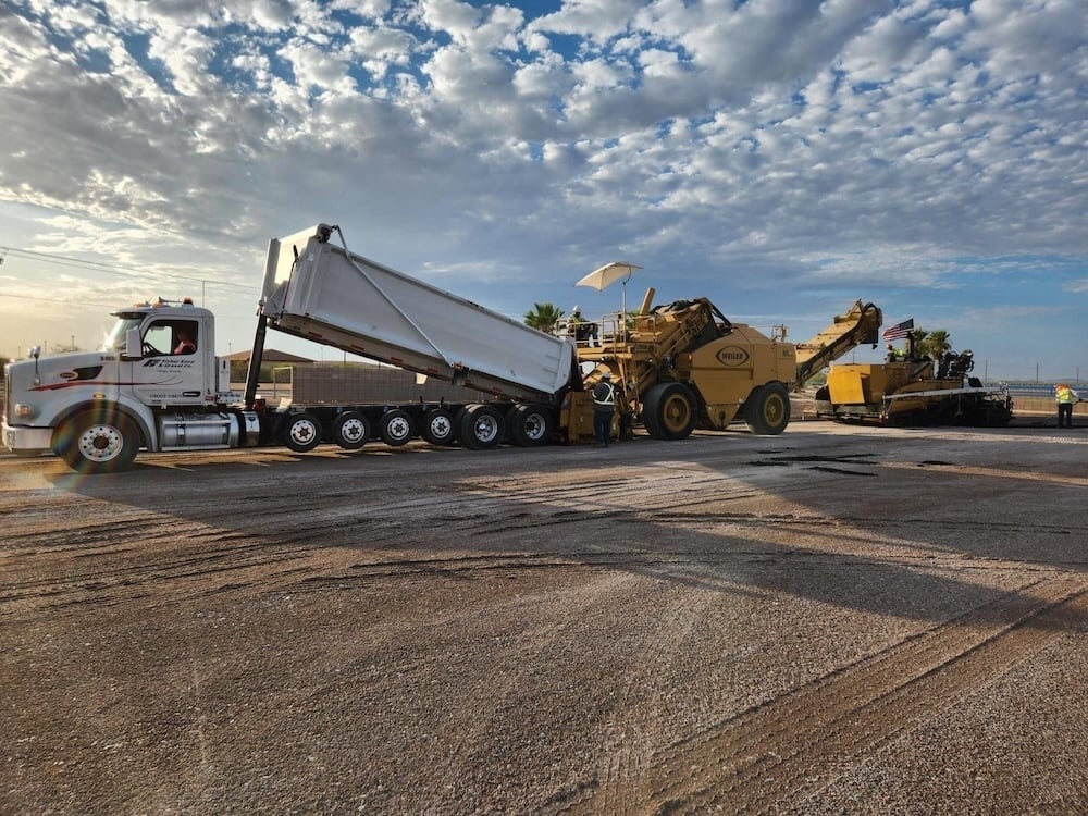 Laying asphalt